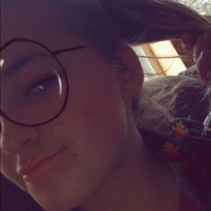 Meet your Posher, Kelsey